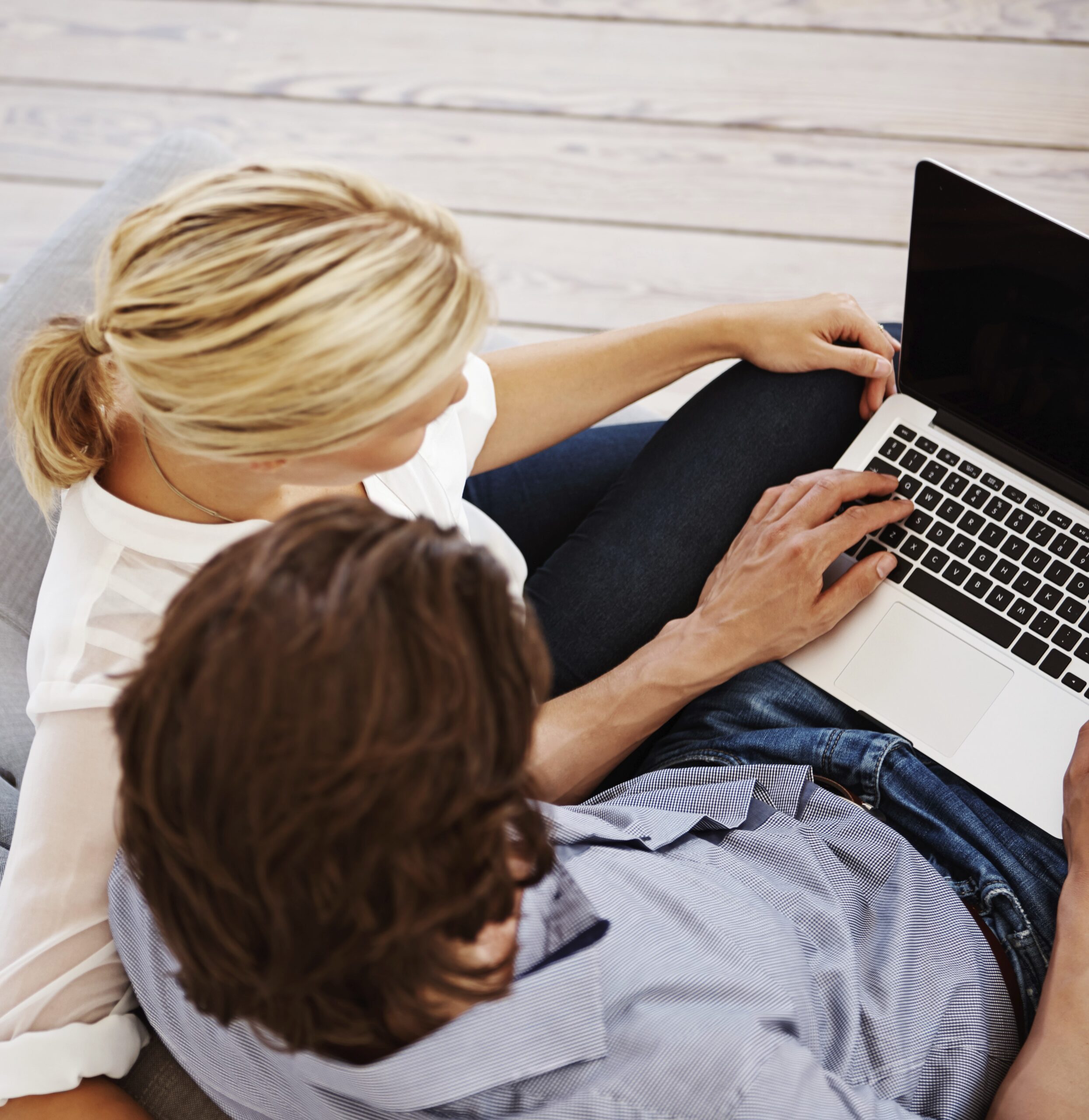 Finding entertainment online to relax together with